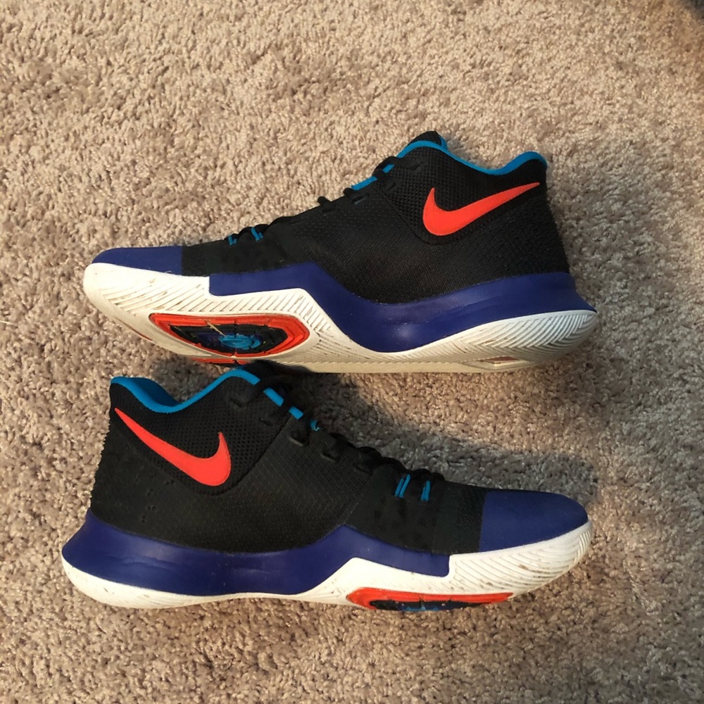 Nike Kyrie 3 Kyrache light Very clean! - Picture 2 of 3